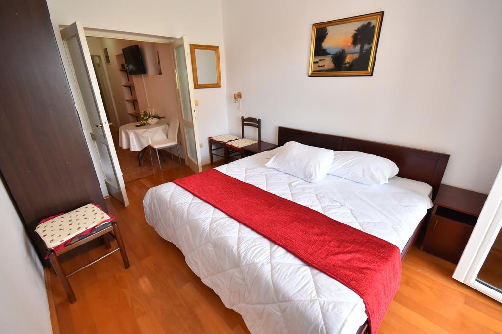 Nikic Apartment